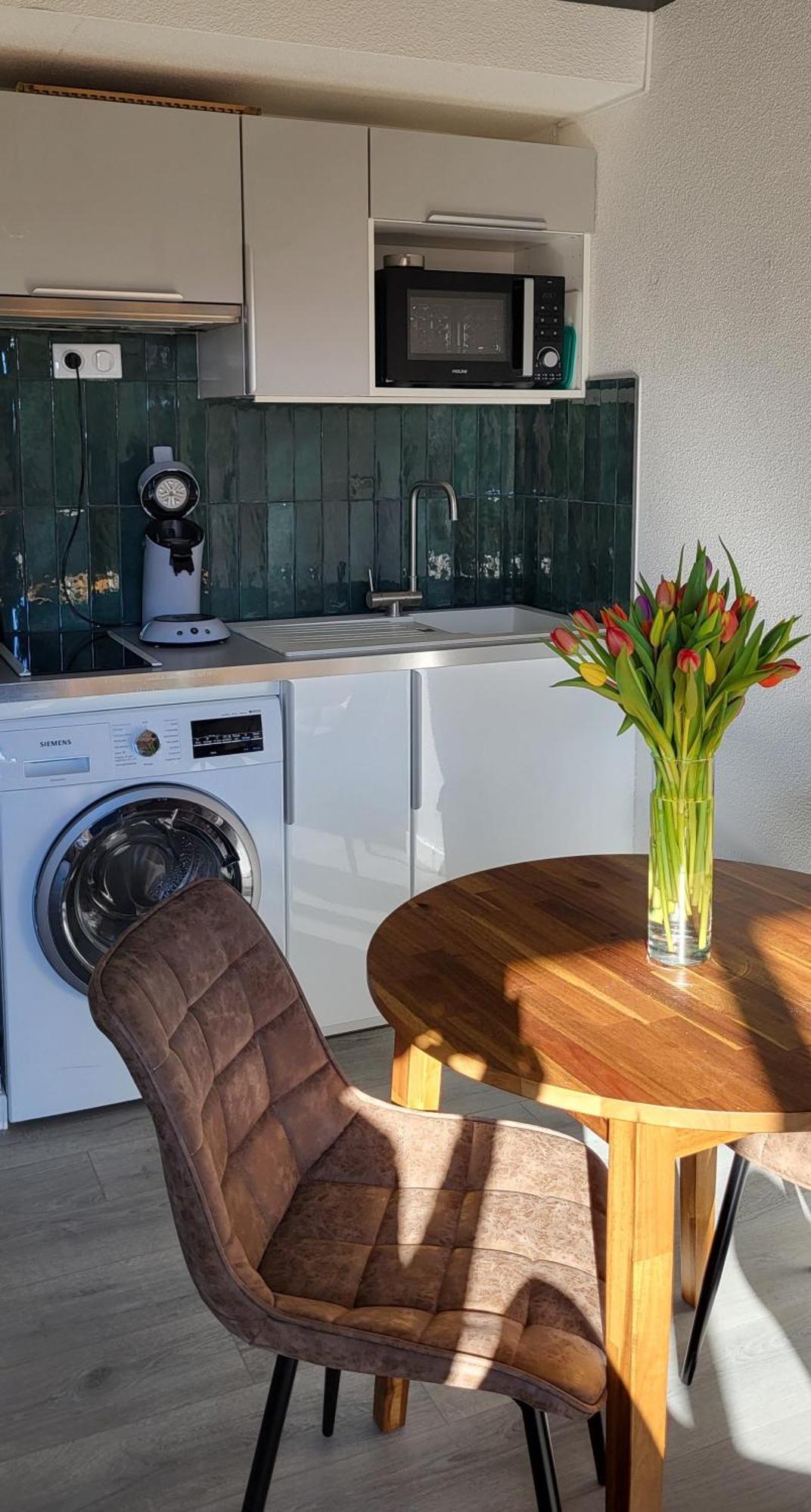 Appartement En Residence Avec Piscine Bandol Buitenkant foto