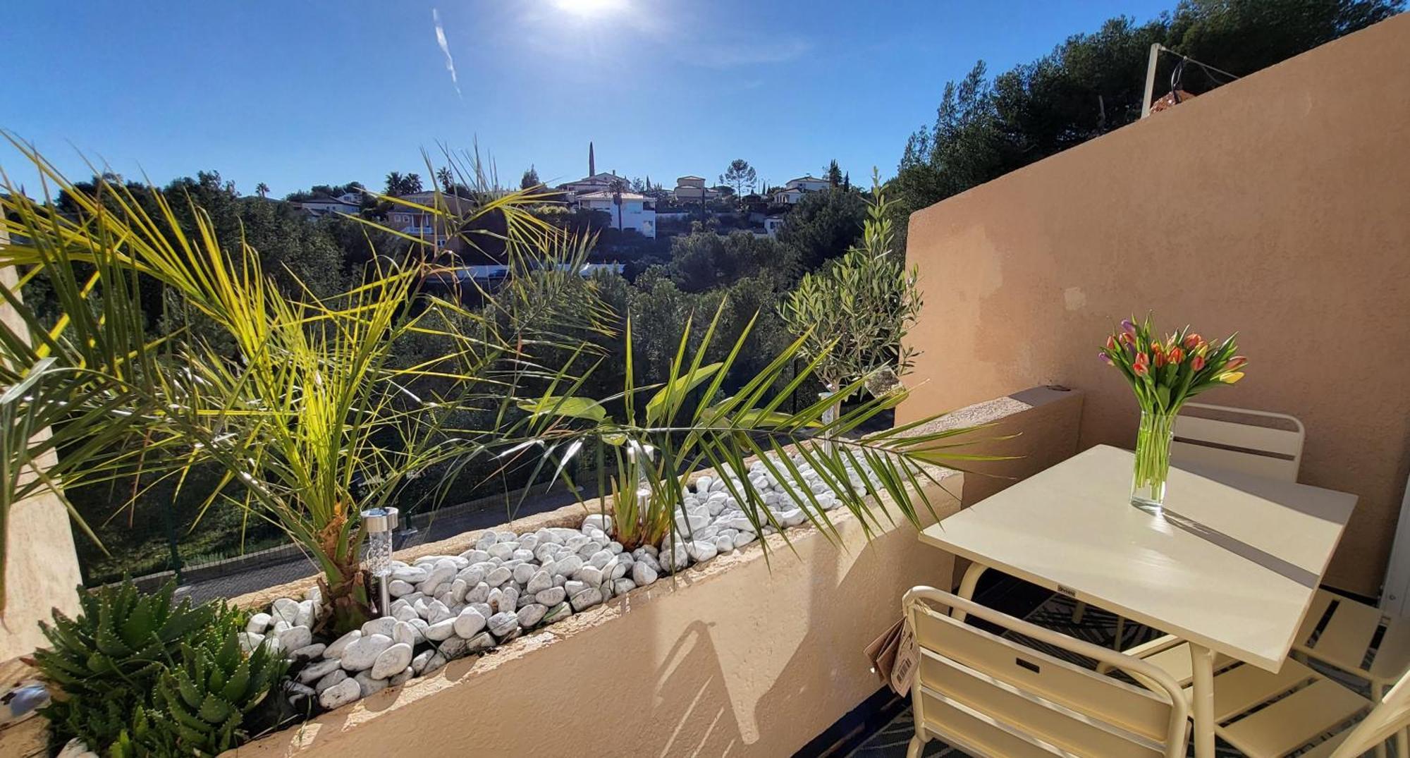 Appartement En Residence Avec Piscine Bandol Buitenkant foto